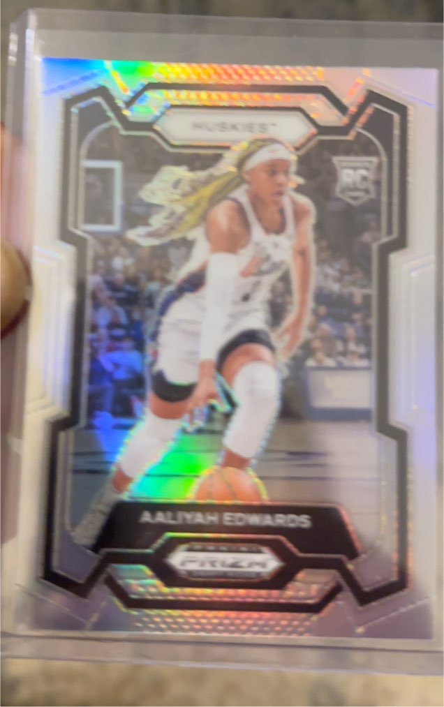 2024 Panini Prizm Draft Picks #3 Aaliyah Edwards — front