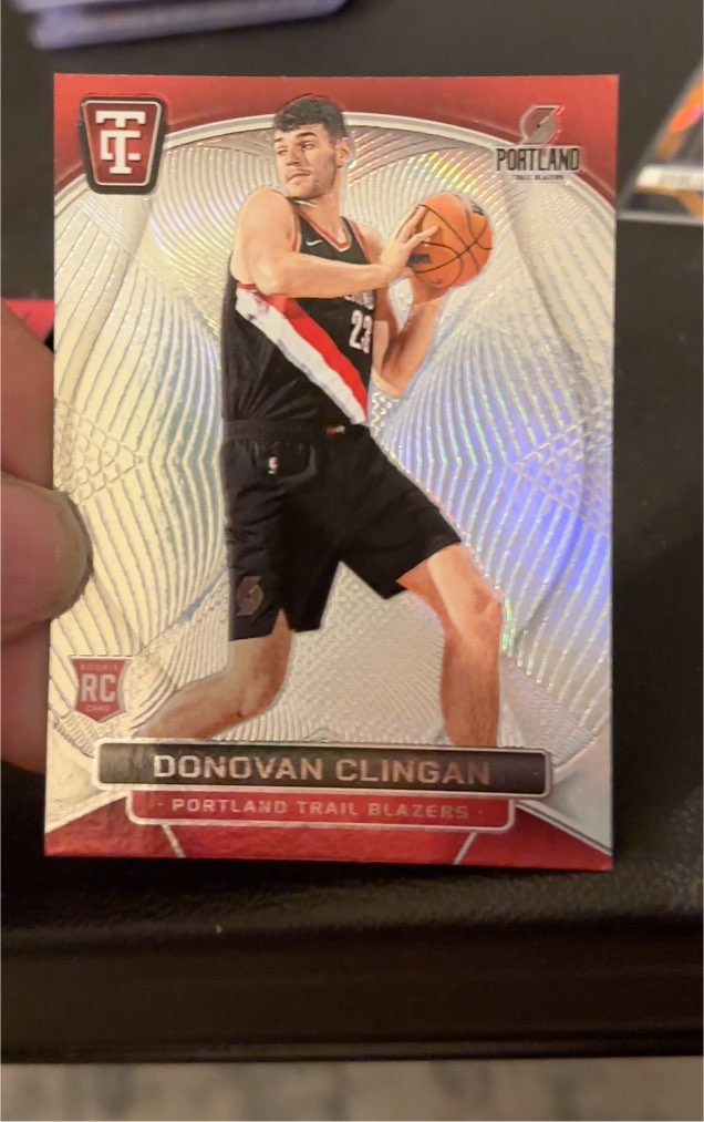 2024-25 Panini Totally Certified #147 Donovan Clingan — front