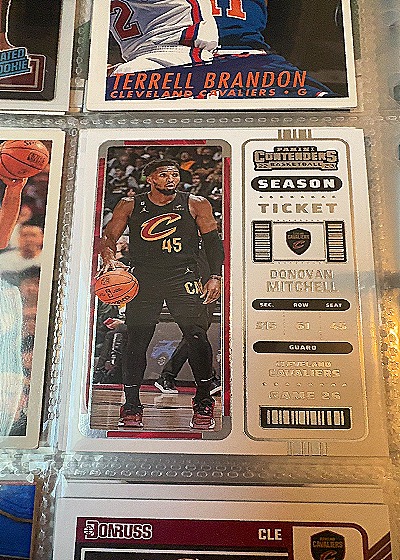 2022-23 Panini Contenders Season Ticket #39 Donovan Mitchell — front