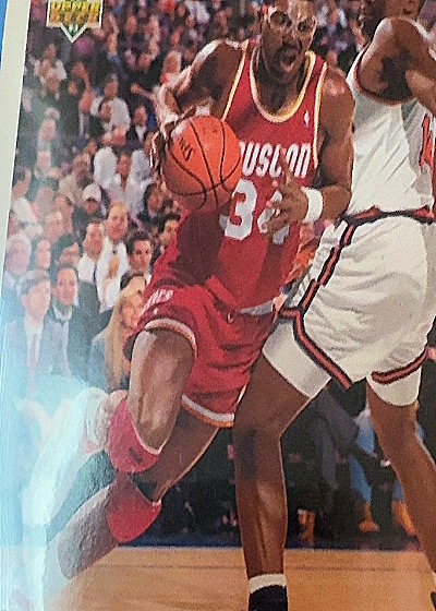 1993-94 Fleer #63 Hakeem Olajuwon — front