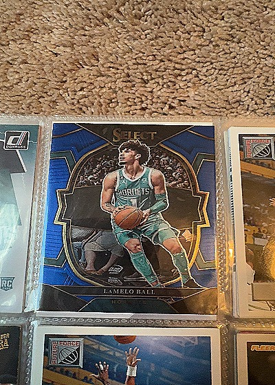 2022-23 Panini Select #41 LaMelo Ball — front