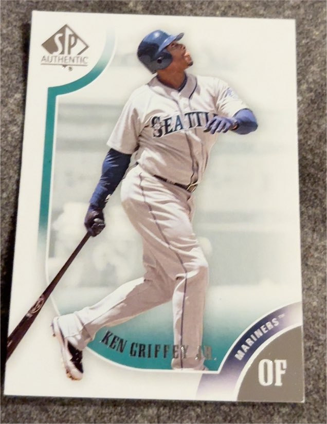 2009 Upper Deck SP Authentic #24 Ken Griffey Jr — front