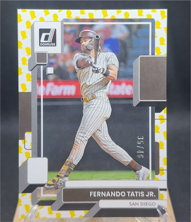 2022 Donruss #82 Fernando Tatis Jr. — front