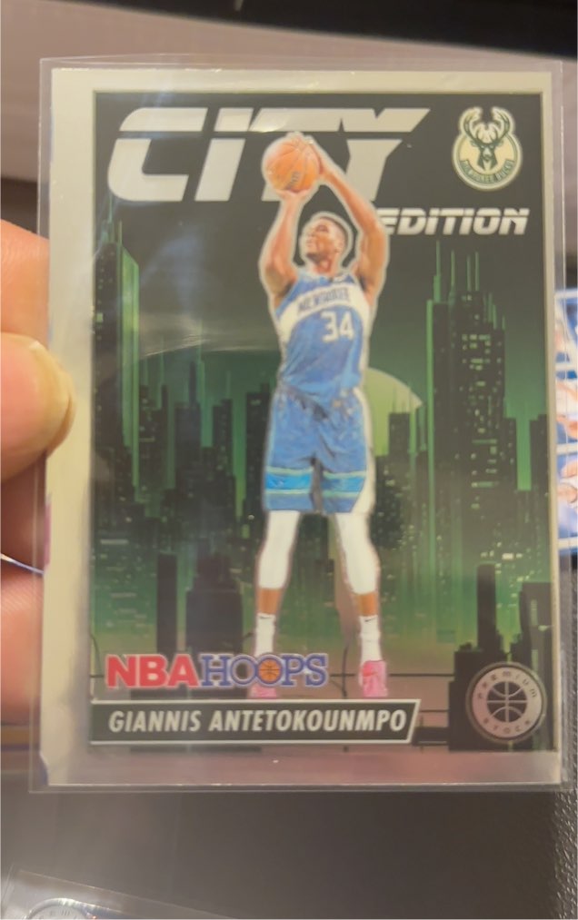 2023-24 Panini NBA Hoops Premium Stock City Edition #19 Giannis Antetokounmpo — front