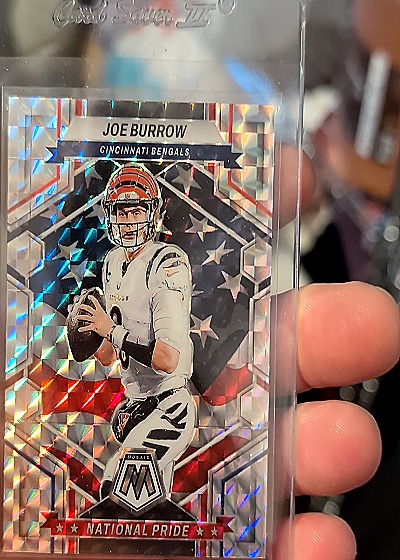 2023 Panini Mosaic #254 Joe Burrow — front