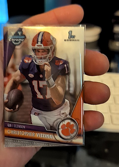 2023 Bowman University Chrome #15 Christopher Vizzina — front