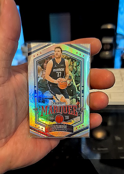 2021-22 Panini Chronicles Marquee #356 Luka Dončić — front