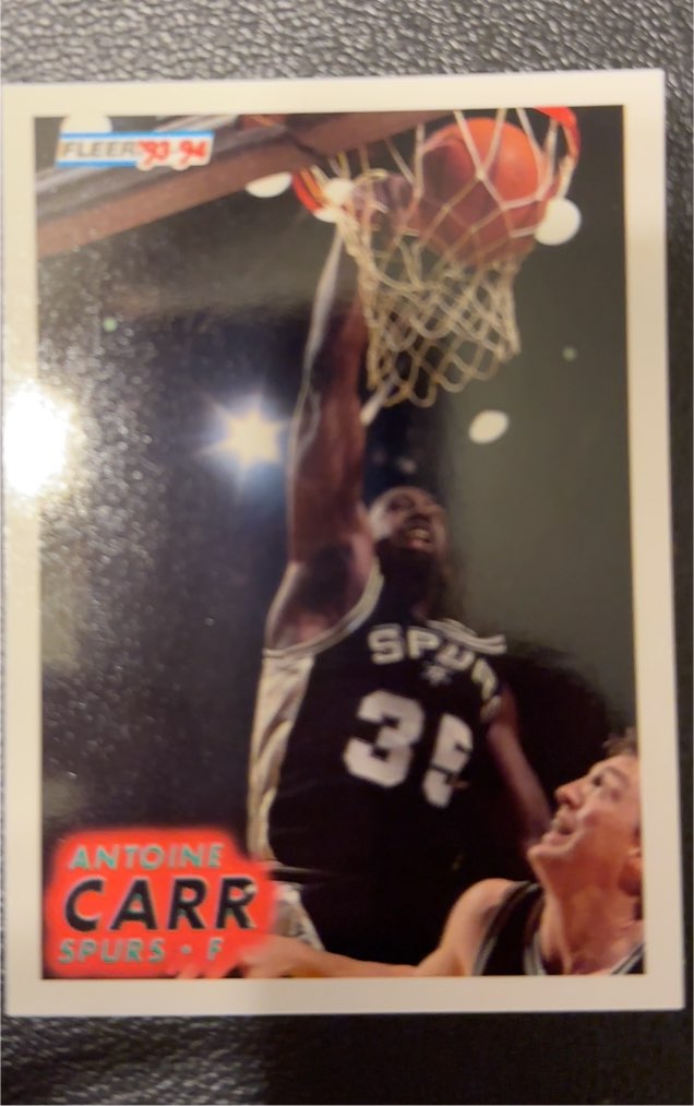 1993-94 Fleer #188 Antoine Carr — front