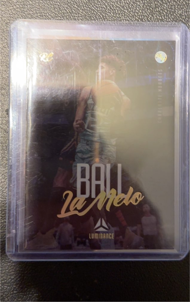 2020-21 Panini Chronicles Luminance #147 LaMelo Ball — front