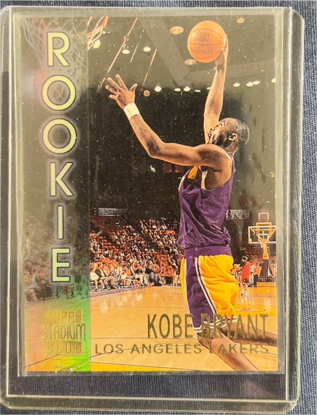 1996-97 Topps Stadium Club #R9 Kobe Bryant Rookie — front