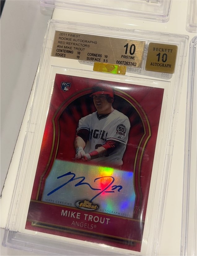 2011 Topps Finest #94 Mike Trout — front