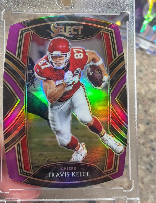 2020 Panini Select #225 Travis Kelce — front