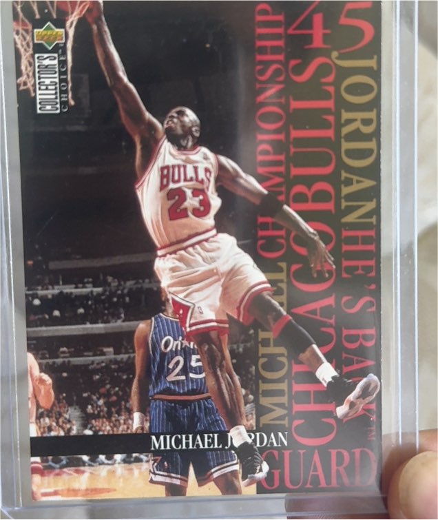 1995-96 Upper Deck Collector's Choice #M5 Michael Jordan He's Back — front