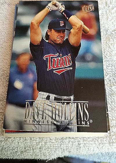 1990 Fleer #375 Dan Gladden — front