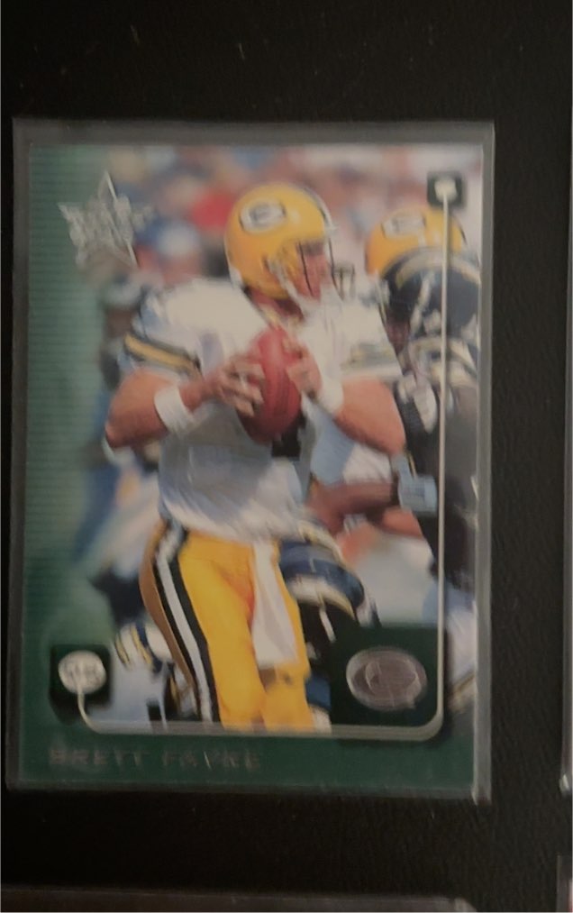 1999 Leaf Rookies & Stars #79 Brett Favre — front