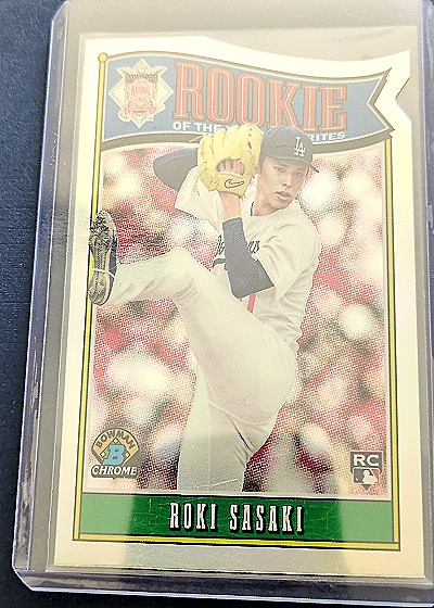2025 Bowman Chrome #ROY-10 Roki Sasaki Rookie of the Year Favorites — front