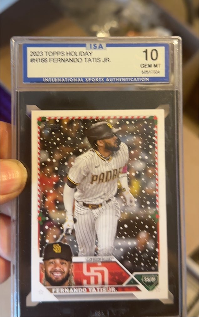 2023 Topps Holiday #H166 Fernando Tatis Jr. — front