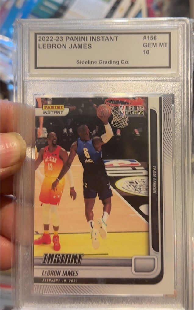 2022-23 Panini Instant #156 LeBron James — front