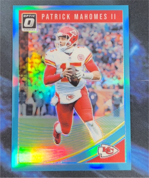 2018 Donruss Optic #49 Patrick Mahomes II — front
