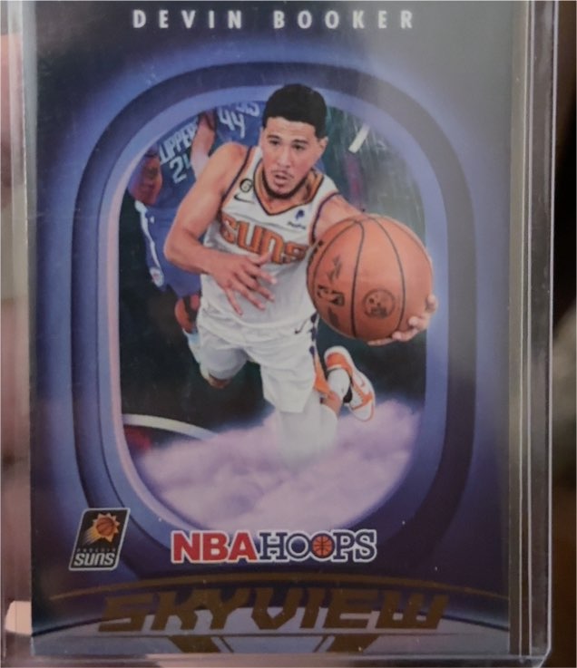 2023-24 Panini NBA Hoops #24 Devin Booker Skyview — front