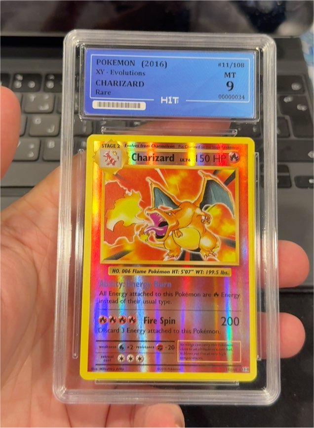 2016 Pokémon XY Evolutions #11 Charizard — front