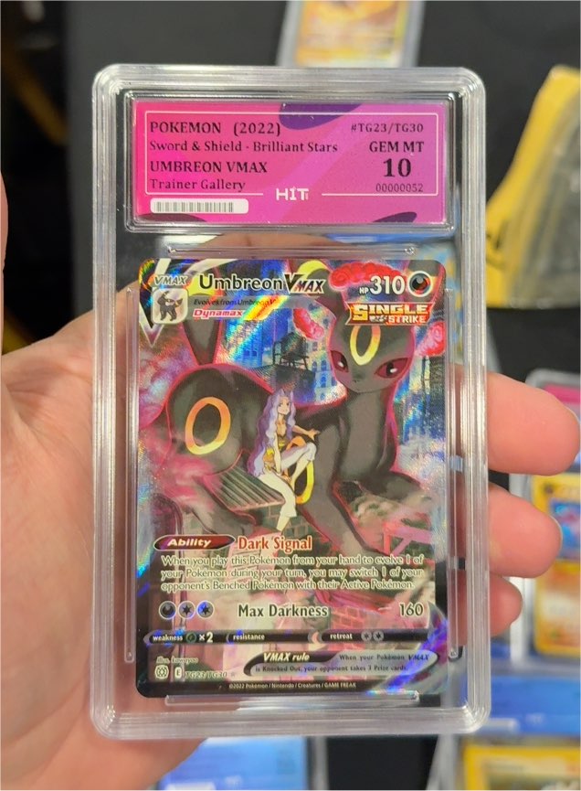 2022 Pokémon Sword & Shield Brilliant Stars #TG23 Umbreon VMAX — front