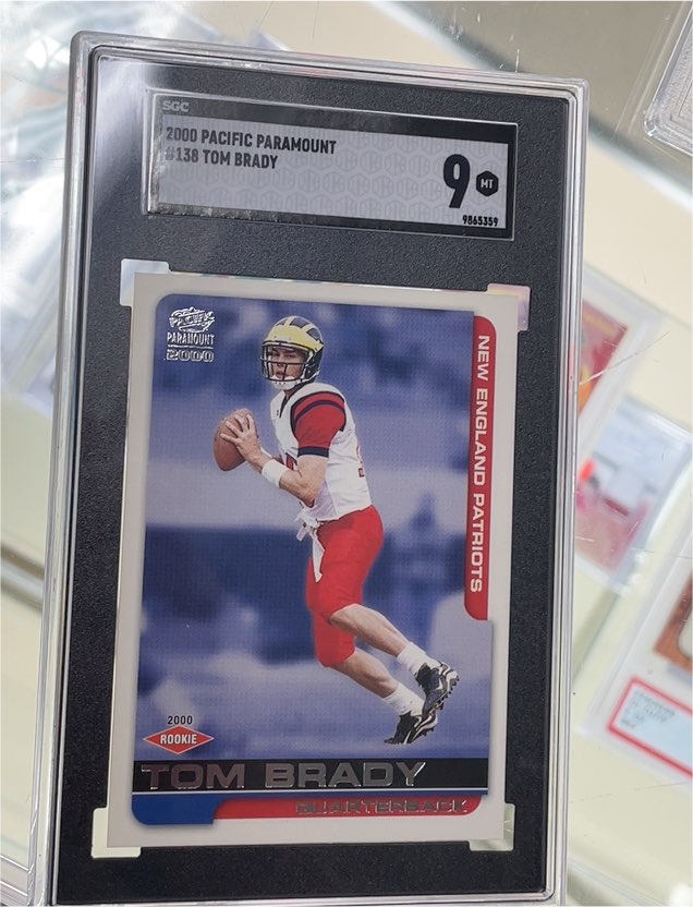 2000 Pacific Paramount #138 Tom Brady — front