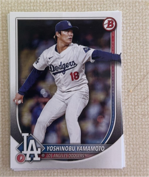 2025 Bowman #18 Yoshinobu Yamamoto — front