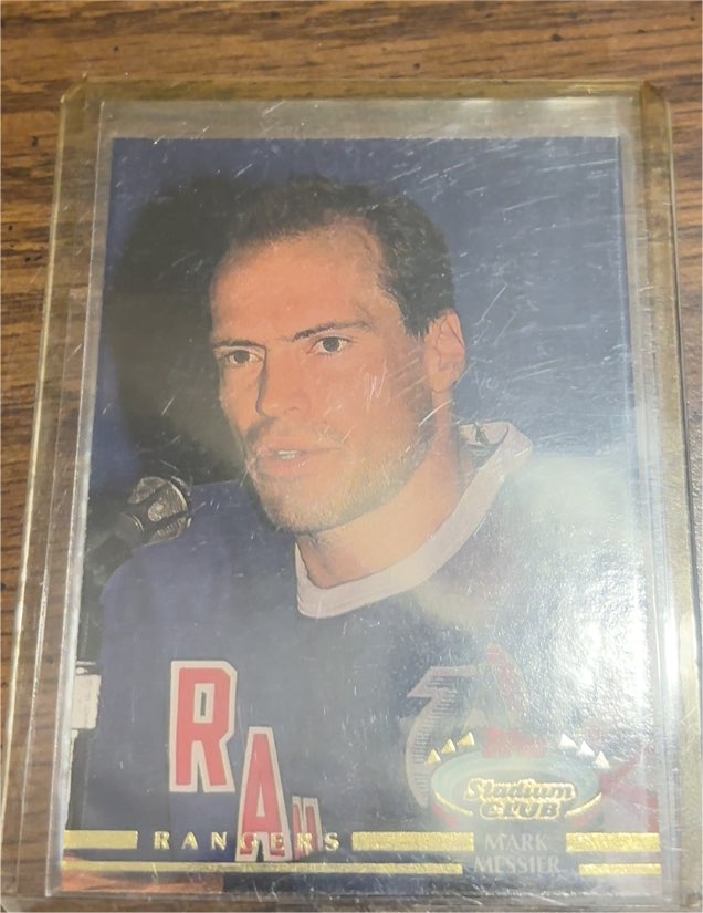 1992-93 Topps Stadium Club Mark Messier — front