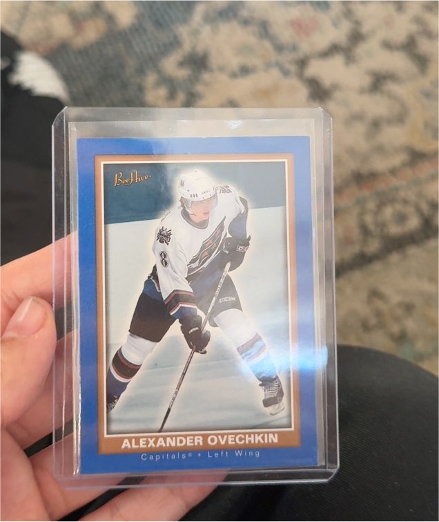 2005-06 Upper Deck Beehive Blue #102 Alexander Ovechkin Rookie — front