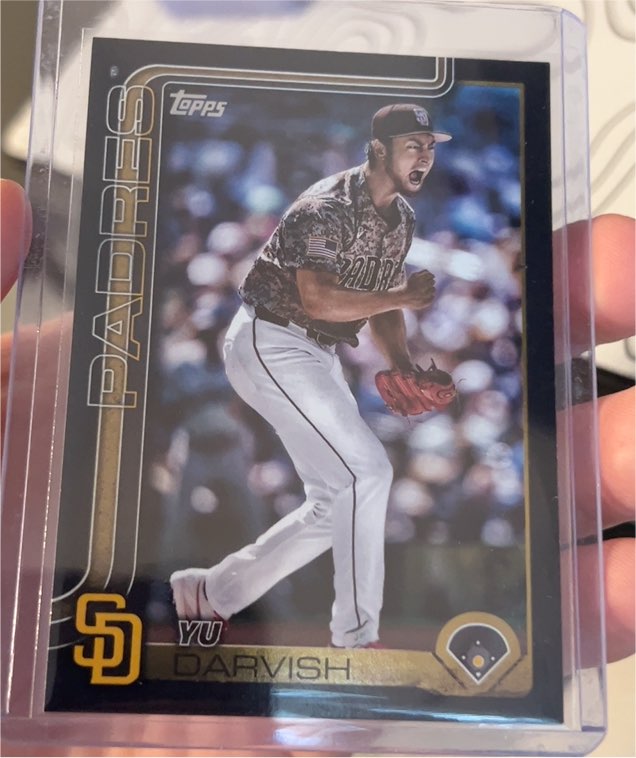 2025 Topps Series 1 #323 Yu Darvish — front