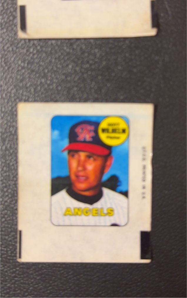 1969 Topps Decal #Hoyt Wilhelm — front