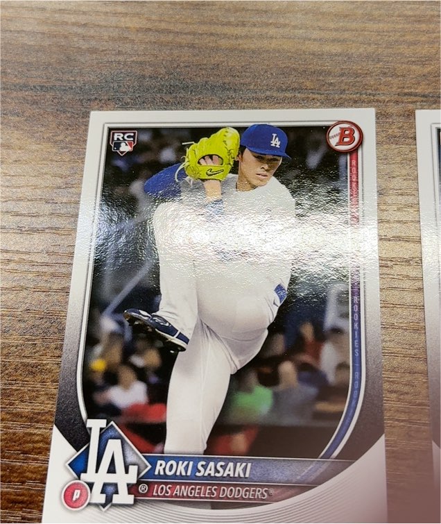 2025 Bowman #12 Roki Sasaki — front