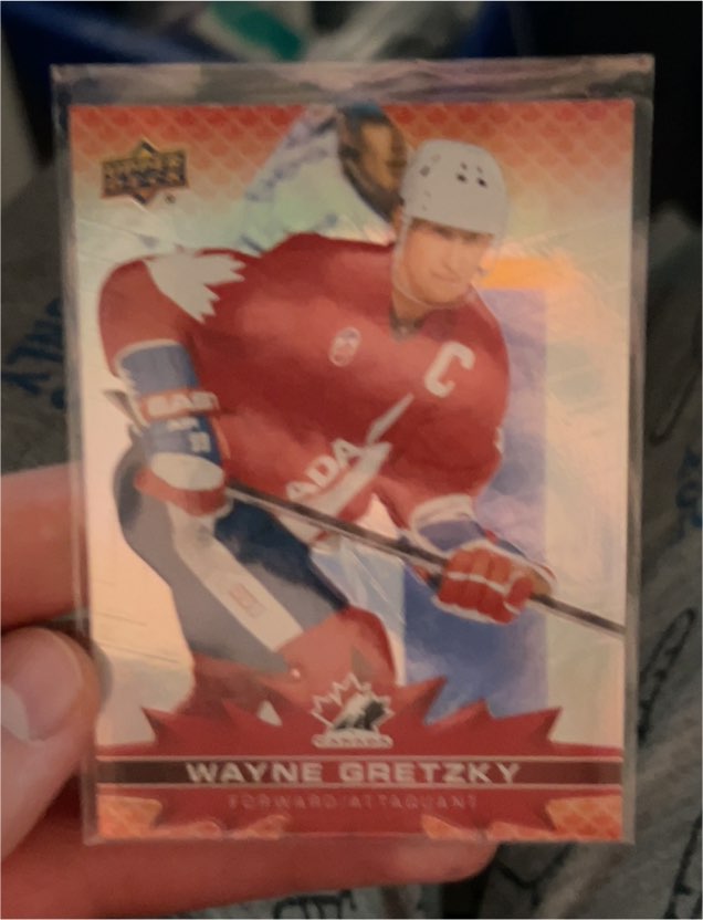 2021-22 Upper Deck Tim Hortons Team Canada #100 Wayne Gretzky — front