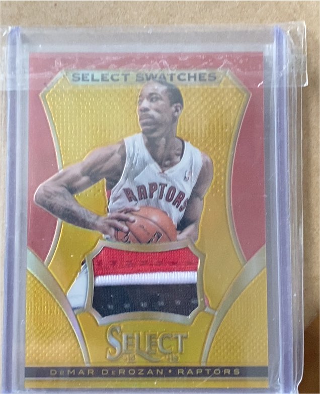 2013 Panini Select Select Swatches DeMar DeRozan — front