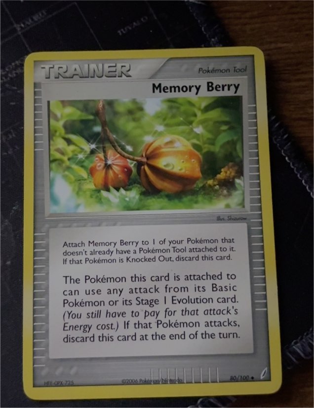 2006 EX Crystal Guardians #80 Memory Berry — front