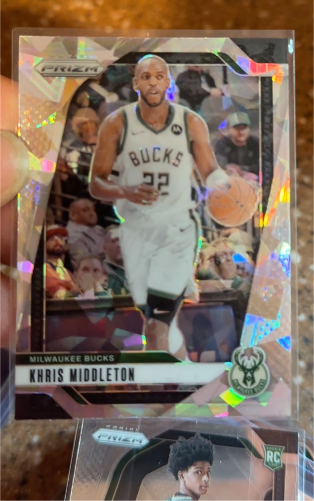 2024-25 Panini Prizm #153 Khris Middleton — front