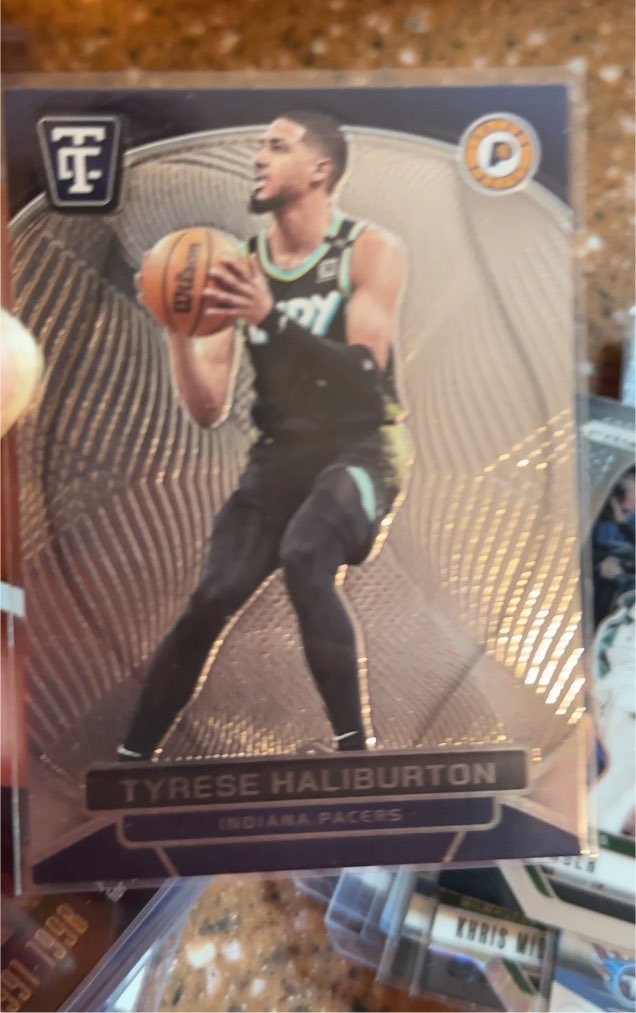 2024-25 Panini Totally Certified #10 Tyrese Haliburton — front