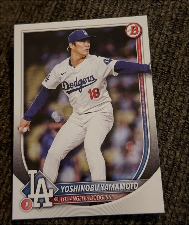 2025 Bowman #18 Yoshinobu Yamamoto — front