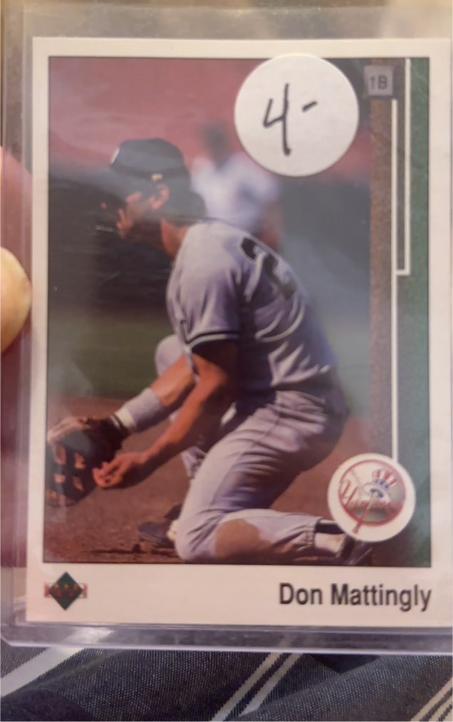 1989 Upper Deck #200 Don Mattingly — front