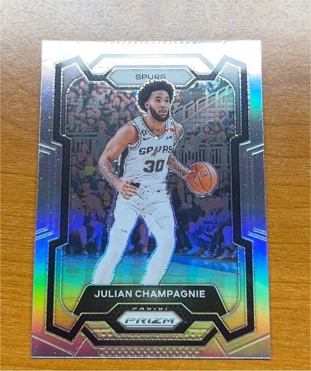 2023-24 Panini Prizm #124 Julian Champagnie — front