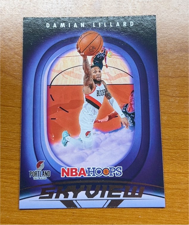 2023-24 Panini NBA Hoops #23 Damian Lillard Skyview — front