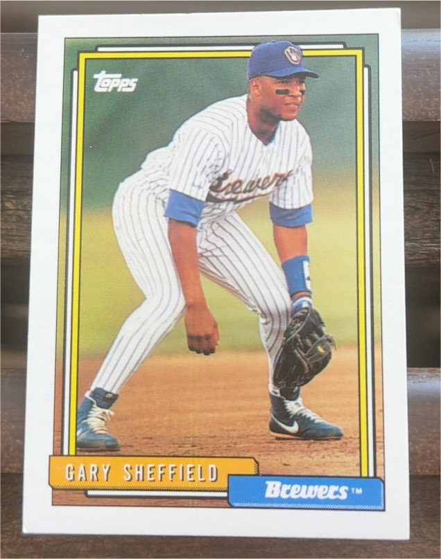 1992 Topps #695 Gary Sheffield — front