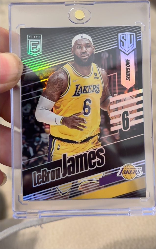 2021-22 Panini Starting Lineup Series One #SLU-LJ LeBron James — front