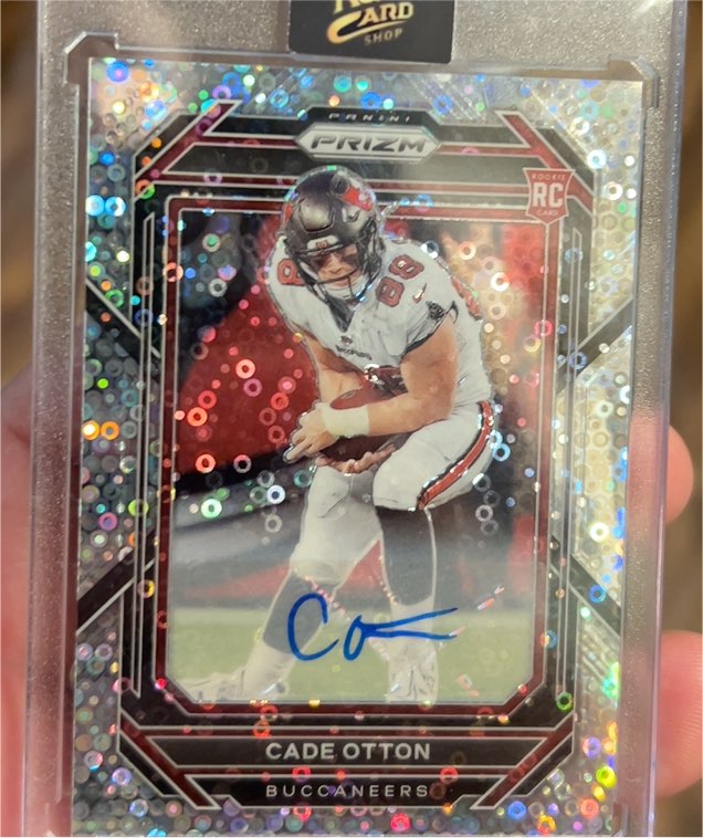 2022 Panini Prizm #308 Cade Otton — front