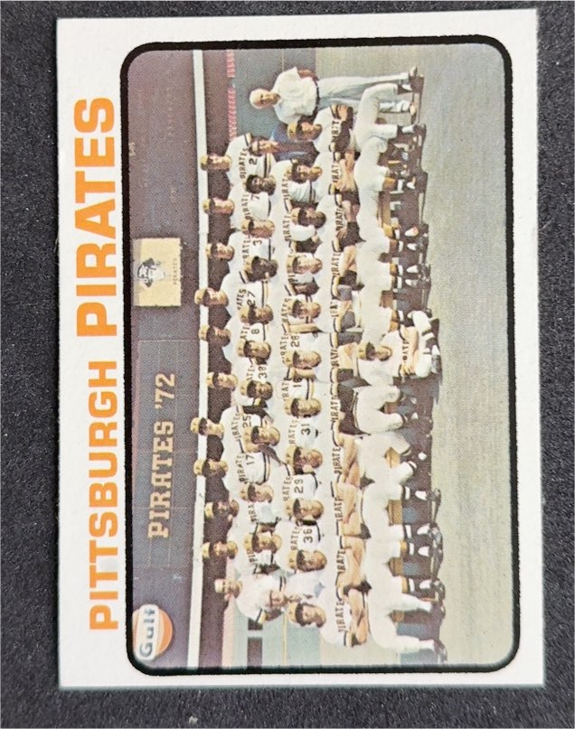 1973 Topps #26 Pittsburgh Pirates Team — front