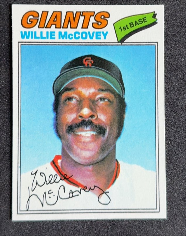 1977 Topps #547 Willie McCovey — front