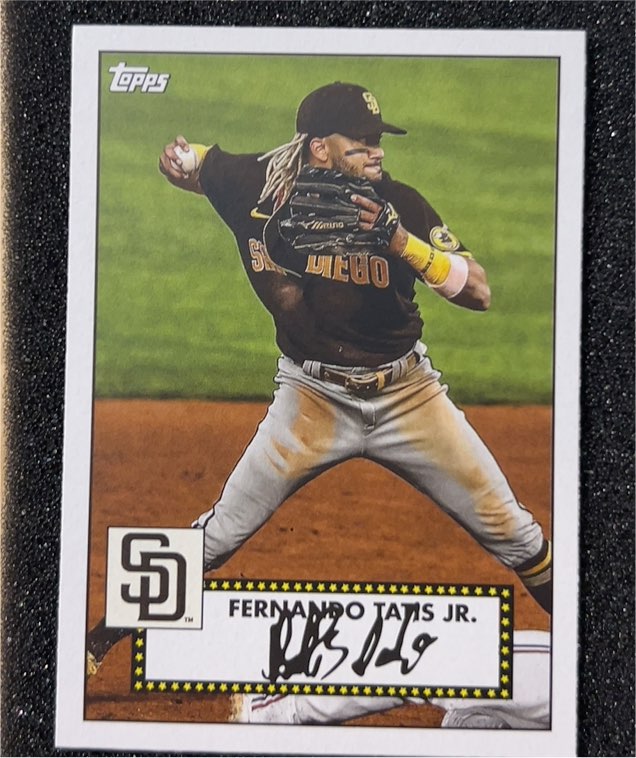 2021 Topps 1952 Topps Redux #T52-32 Fernando Tatis Jr. — front