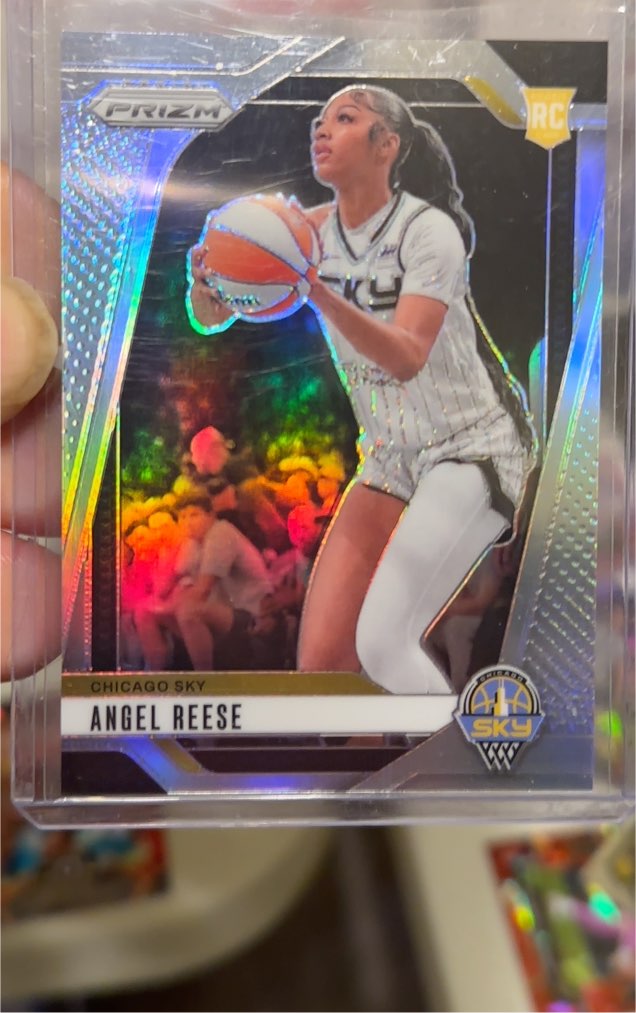 2024 Panini Prizm WNBA #10 Angel Reese — front