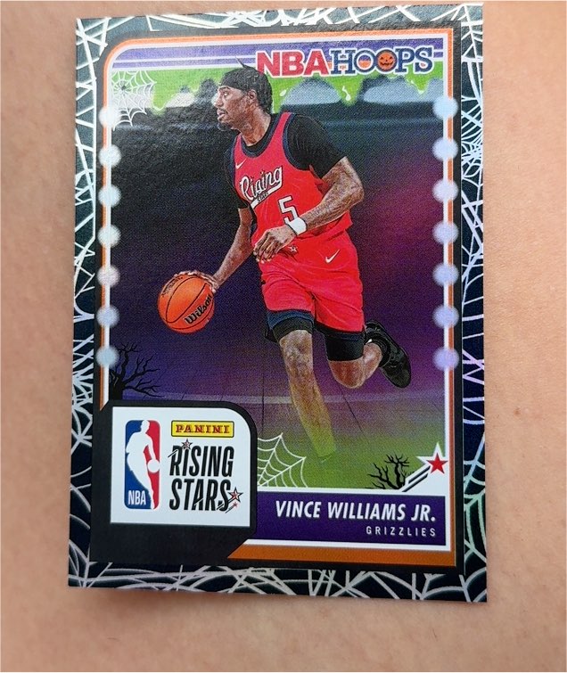 2023-24 Panini Haunted Hoops #292 Vince Williams Jr. — front